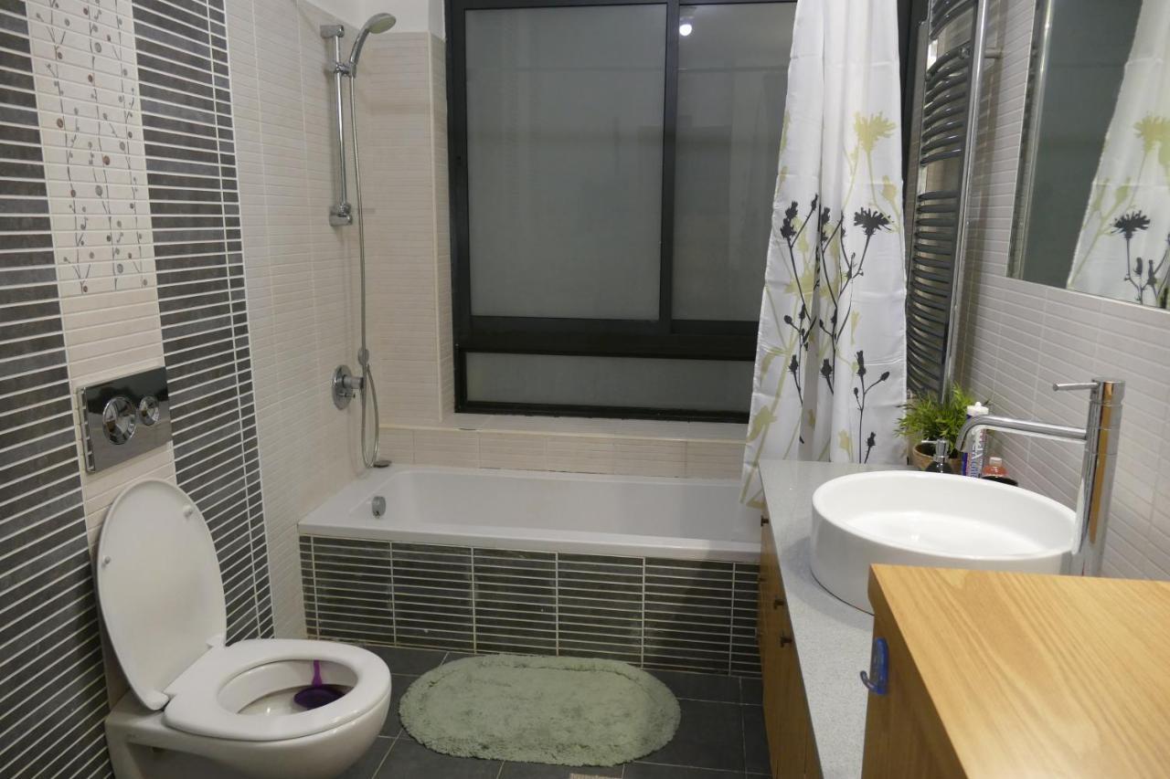 בית האומנים Artist Home Neve Ilan Extérieur photo